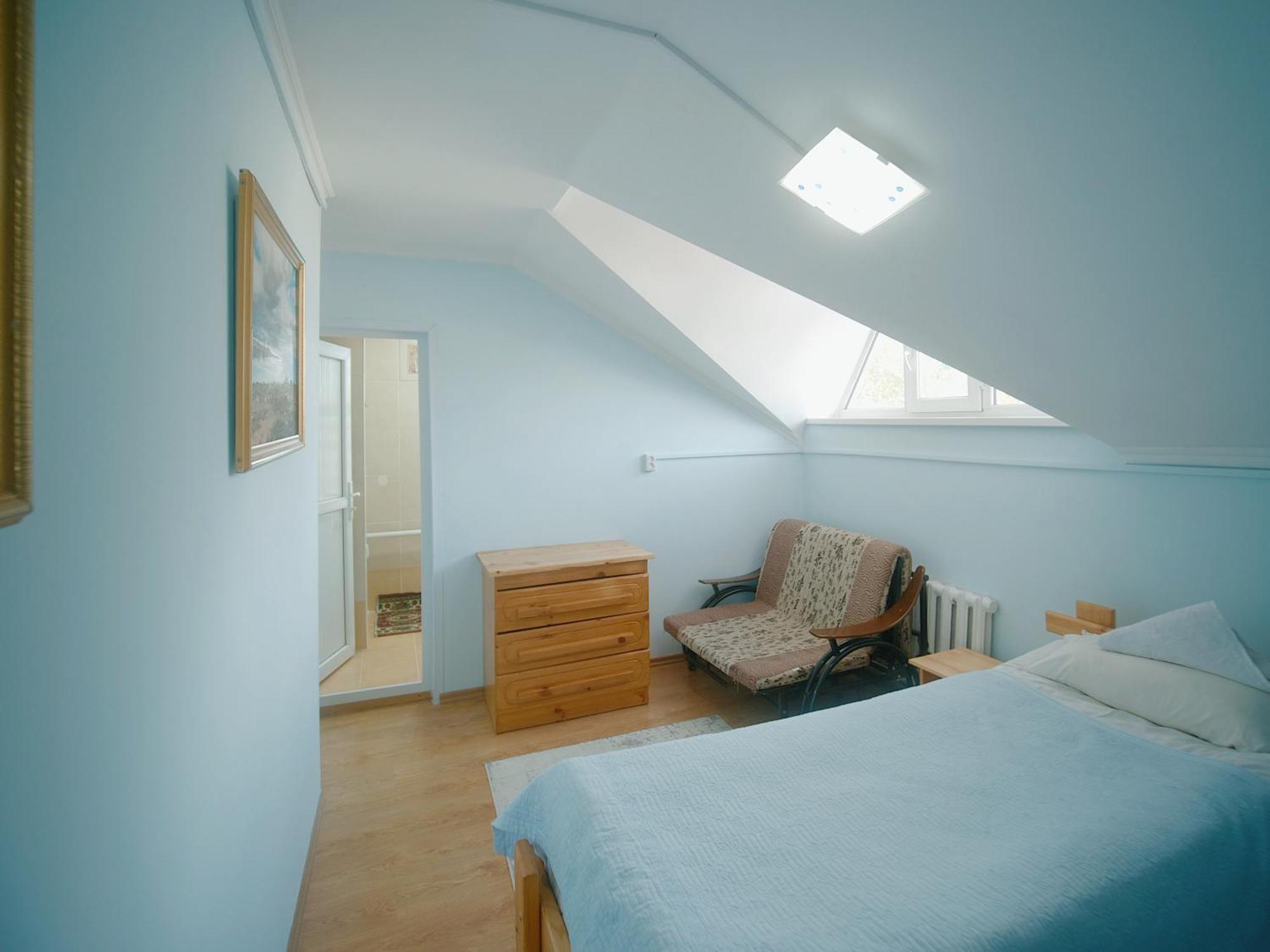 Guesthouse Alakol Каракол Екстериор снимка